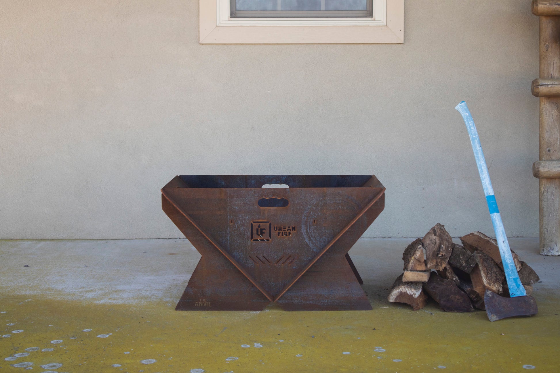 The Anvil® Collapsible Fire Pit