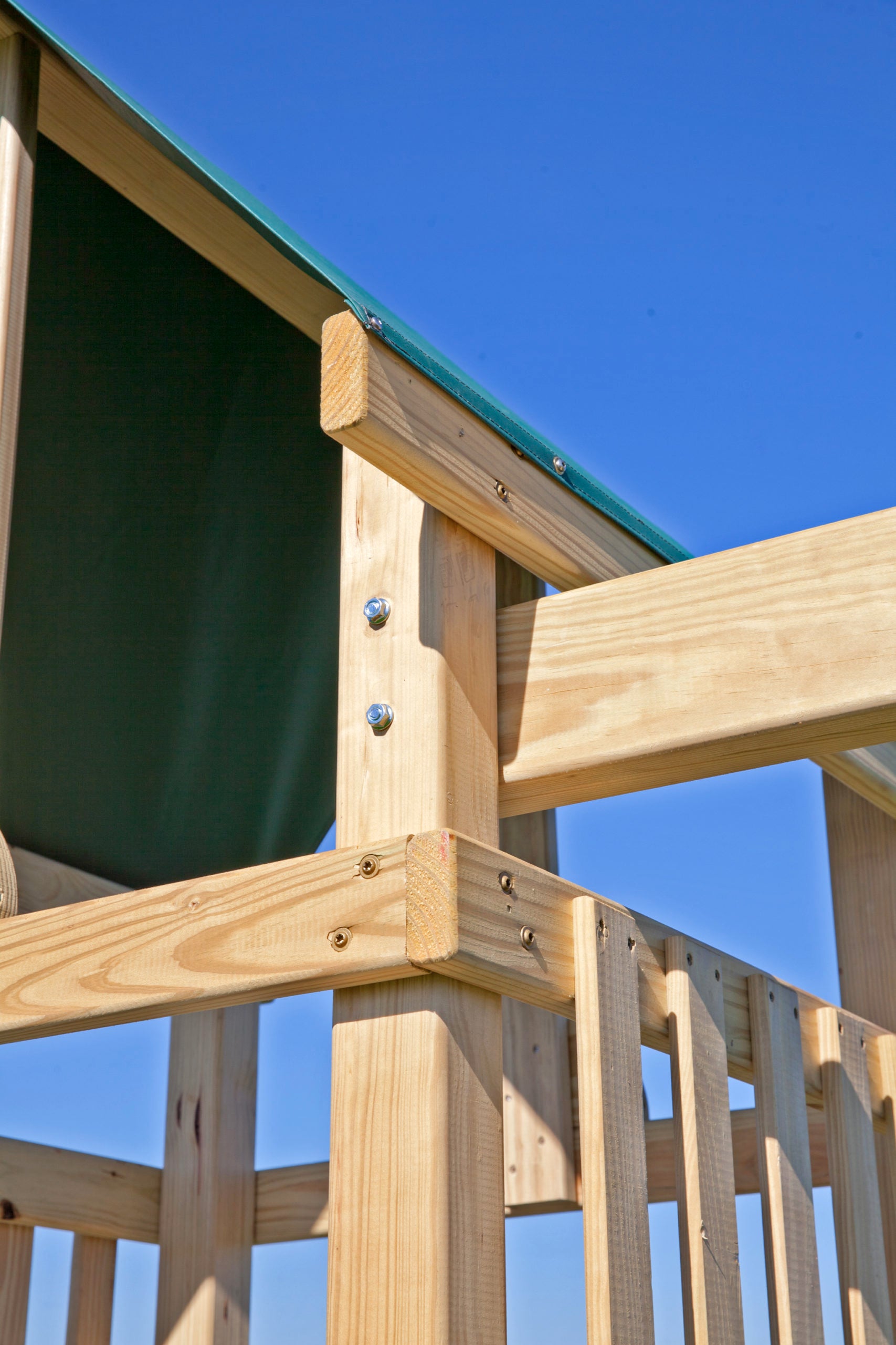 Backyard Hideout Playset